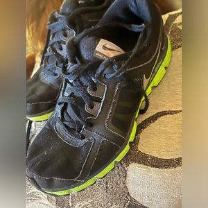 Nike Dual Fusion ST2